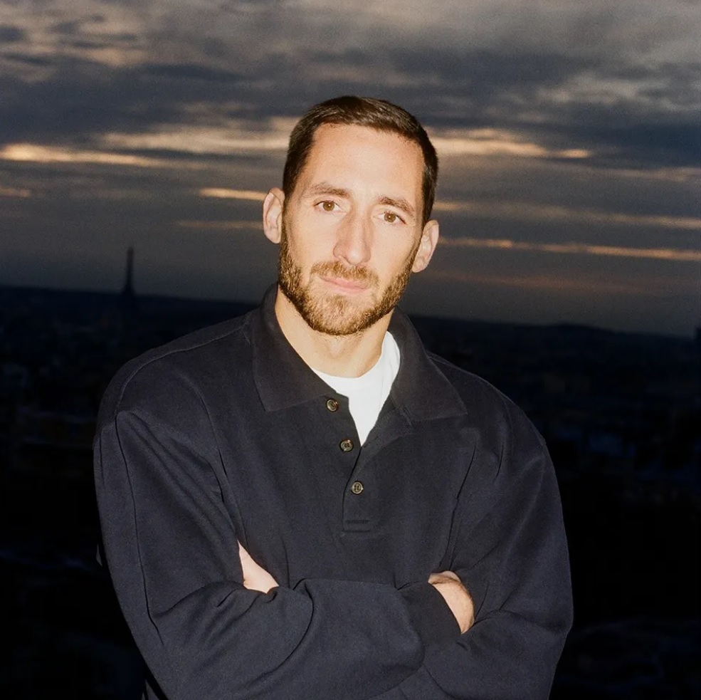 Antonin Tron — Le nouveau souffle qui redéfinit l’allure Balmain